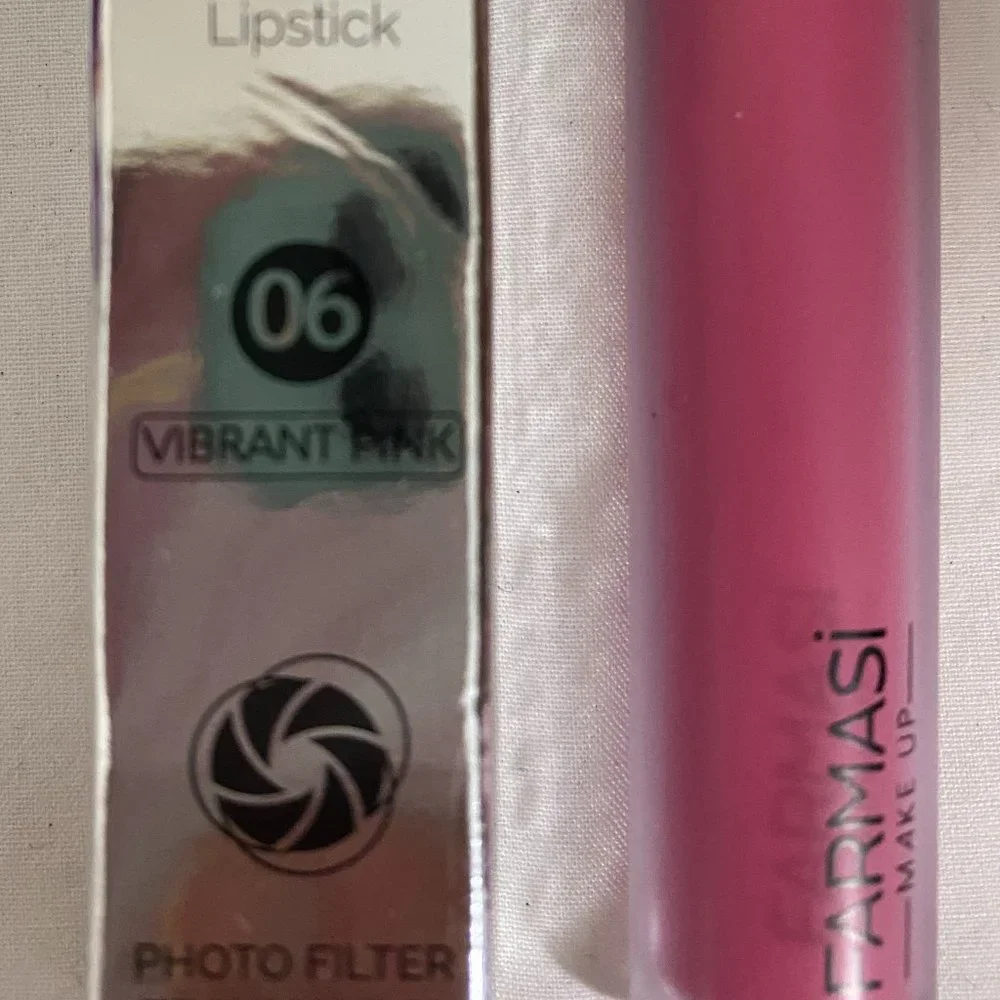 NWT Farmasi VFX Pro Camera-Read Matte Liquid Lipstick #06 Vibrant Pink
